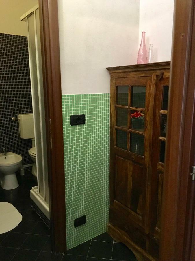 Il Nido Della Rondine Bed & Breakfast Leivi Exterior photo